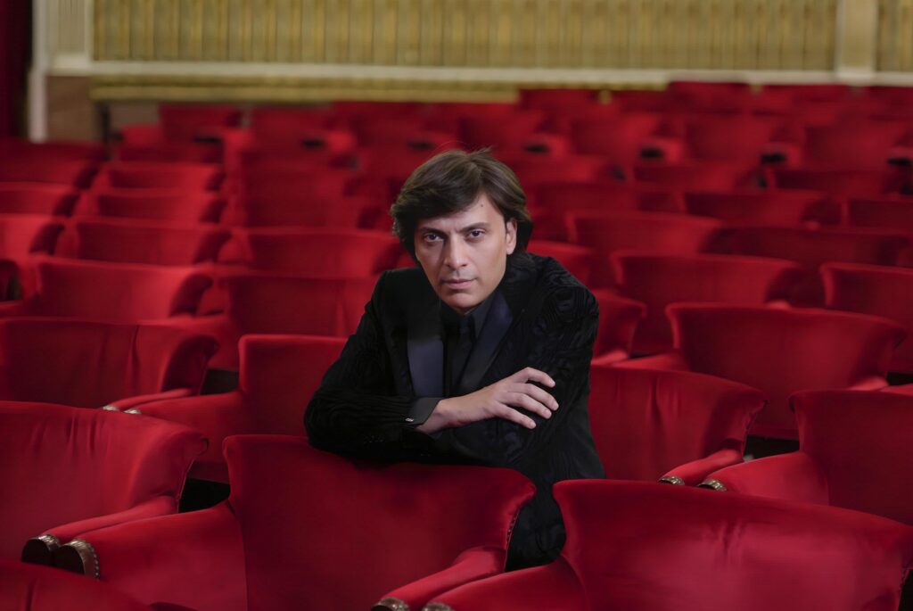Anton Giulio Grande presenta “AGG on the Road” alla Milano Fashion Week