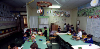 Vaccini: a Milano 4 bambini a casa