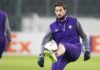 Davide Astori, capitano della Fiorentina, morto in albergo a Udine. Rinviata la serie A. Stop anche in B, rinviate gare oggi e domani