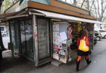 Tinaba fa pagare giornali con smartphone