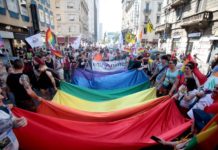 Gay: Comune Milano patrocina Pride