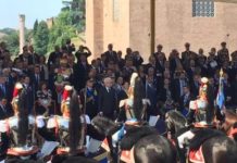 2 giugno, governo in tribuna. Conte: no a logica dell’emergenza.