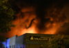 Domato maxi-incendio in ditta profumi