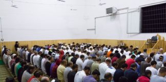 ‘No a moschea in capannone industriale’