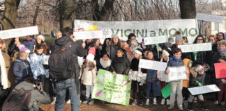 La Locomotiva di Momo non si ferma, successo per il flash mob di bambini e proposta della Corte d’Appello.