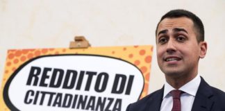 Di Maio presenta il Reddito di Cittadinanza, chi può chiederlo e come ottenerlo.