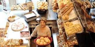 Nella nuova era del pane, Maria Marinoni racconta una storia matriarcale che percorre 4 generazioni.