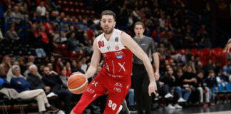 Olimpia in campo stasera a Reggio Emilia.