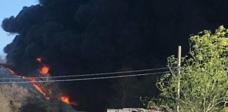 Incendio in discarica a Mariano Comense, la preoccupazione di Legambiente.