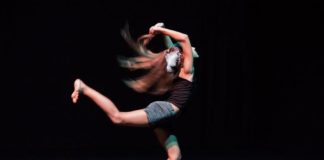 Call di Simona Bertozzi per giovanissimi danzatori in vista di MilanOltre 2019.