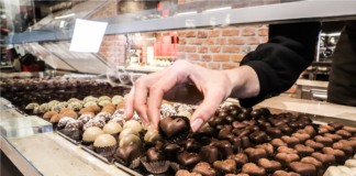Grezzo Raw Chocolate chiude sede di Torino: crisi e Starbucks, impossibile continuare.