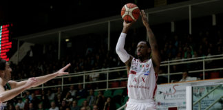 L’Olimpia risorge al PaladelMauro, battuta Avellino in Gara 4, la serie ritorna a Milano.