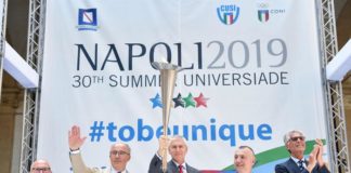 Universiadi, la Torcia fa tappa allo Spazio Campania lunedì 10, Linus e Demetrio Albertini tra i tedofori.