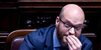 Governo, mini rimpasto: Fontana passa agli Affari Europei, Alessandra Locatelli alla Famiglia.