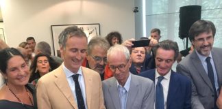 Il Governatore Fontana inaugura la mostra Milano e la moda.