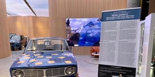 Remo bianco e la Volvo d’Artista.