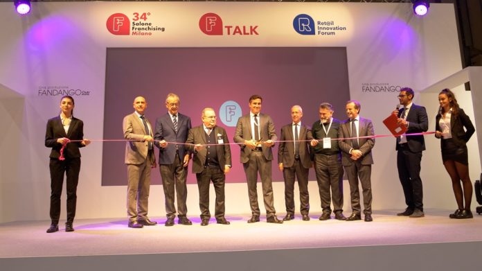 TAGLIO NASTROSalone Franchising Milano