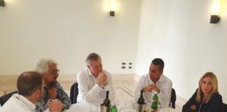 La festa del M5S a Napoli, Di Maio e Conte le star ma c’è anche Grillo.