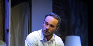Per favore non uccidente Cenerentola, Ludovico Fremont al Teatro Martinitt