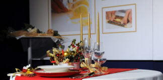 Bere acqua per ingrassare di meno durante le feste.