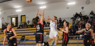 Bonetti Basket Canegrate sconfitta nel derby contro Milano.