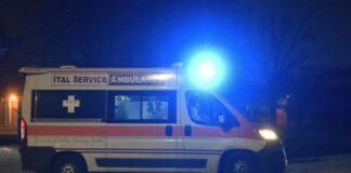 Disabile annega in piscina.