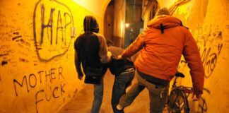 17enne aggredito dal branco a Monza, Polizia identifica responsabili.