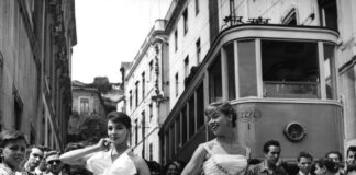 Stile Milano, gli abiti che hanno fatto la storia della moda in mostra a Palazzo Morando.