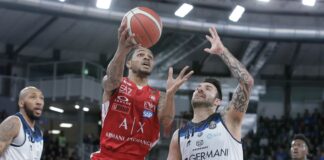 L’Olimpia si arrende nel finale a Brescia.