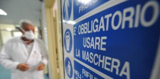 Coronavirus, protesta dei medici di base: noi ancora senza protezioni.