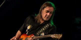 Il blues elettrico di Neal Black allo Spazio Teatro 89 sabato 7 marzo.