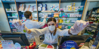 Coronavirus, è corsa ai farmaci.