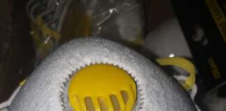 Coronavirus, distribuzione di mascherine a Codogno.