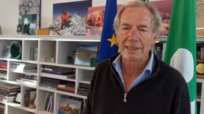 e91e1082d1d2db4f550abc3994975049