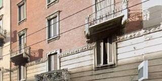 Occupazione abusiva in via Graf.