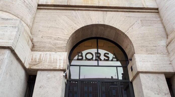 Borsa, giornata in forte rialzo.