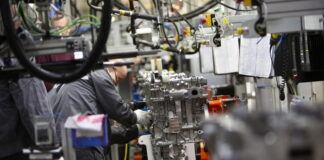 Istat, produzione industrale ad ottobre + 1,3% rispetto a settembre.