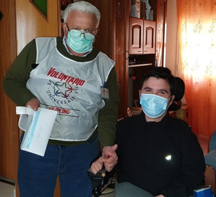 Consegna mascherine