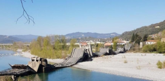 Il coronavirus ha salvato le vite di quelli che oggi sarebbero passati sul ponte crollato in Toscana.