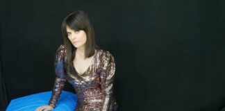 Hangin’ on a Kiss, il nuovo singolo di Mari Conti.