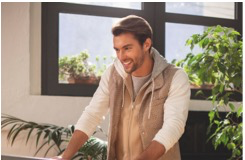 Lontani ma vicini, le proposte di Boggi Milano per l’home working.