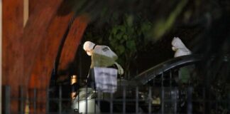Dramma familiare nel bresciano, uccide la moglie a coltellate davanti ai figli.