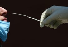 Coronavirus, ci sono casi di nuova positività ma in forma più lieve.