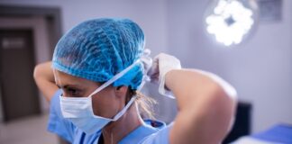 Sicuri al lavoro, il programma di Tork a sostegno dell’impegno di infermieri e personale sanitario.