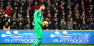Maglia di Donnarumma all’asta per beneficenza.