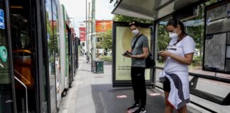 Trasporti, a Milano seconda giornata di fase 2 senza problemi.