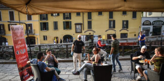 Fase 2, Fontana: vedo ancora troppa gente assembrata nei bar, ma sostanzialmente meglio di quanto pensassi.