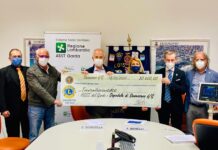 Filippo Manelli consegna del monitor pluriparametrico al reparto di pneumologia dell’ospedale di Desenzano.
