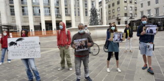 Bergamo, protestano i familiari delle vitttime di coronavirus.