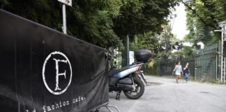 Riaprono le discoteche e i campi di calcetto.